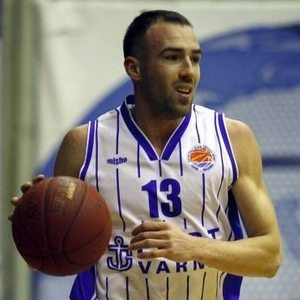 Асен Великов