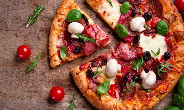 Пица – хранителен и калориен състав. Как да приготвяме по-диетично пица?